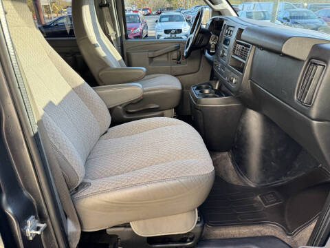 2016 Chevrolet Express LT 3500