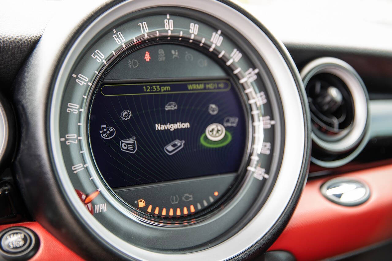 2012 MINI Cooper Hardtop 38