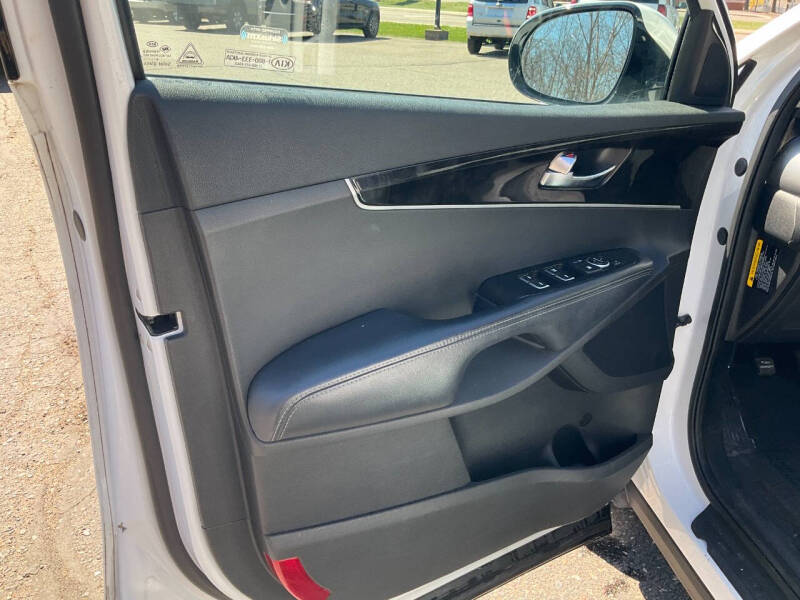 2017 Kia Sorento L