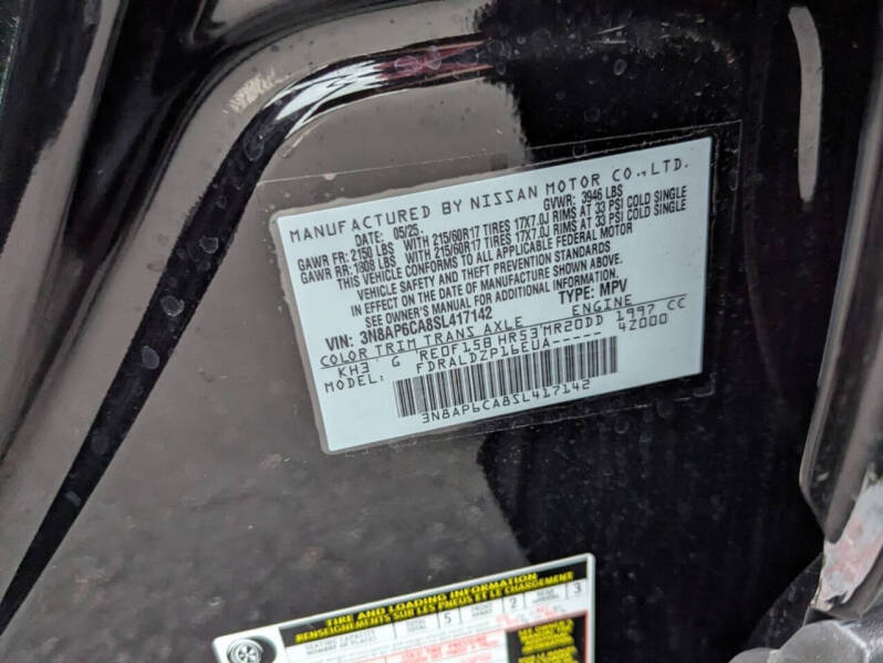 2025 Nissan Kicks SV