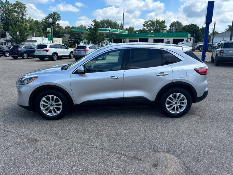 2020 Ford Escape SE