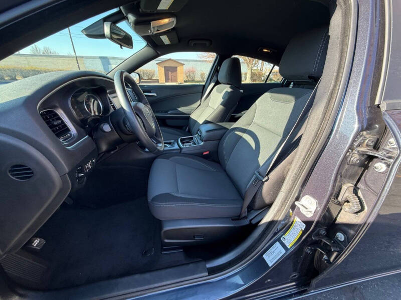 2016 Dodge Charger SE