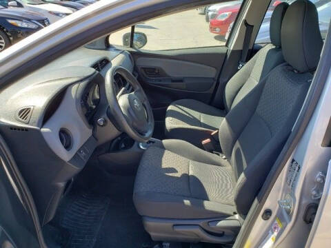 2015 Toyota Yaris 5-Door L