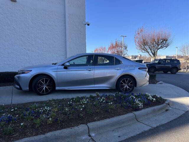 2021 Toyota Camry SE