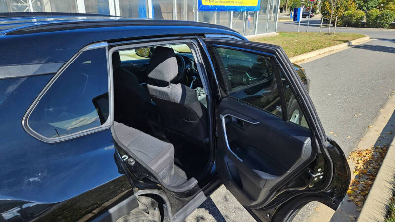 2021 Toyota RAV4 Hybrid LE