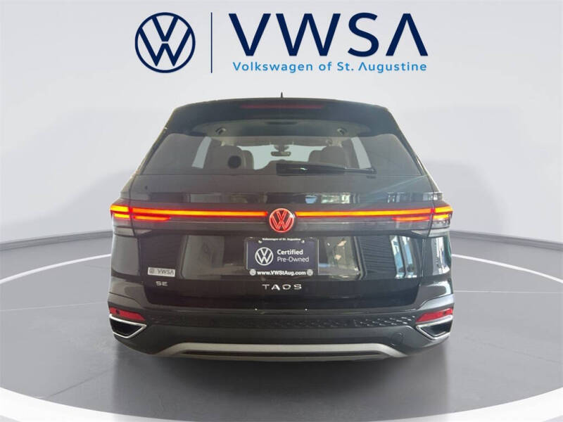 2025 Volkswagen Taos SE