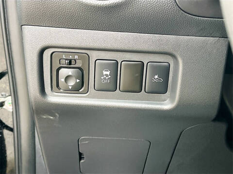 2024 Mitsubishi Mirage LE