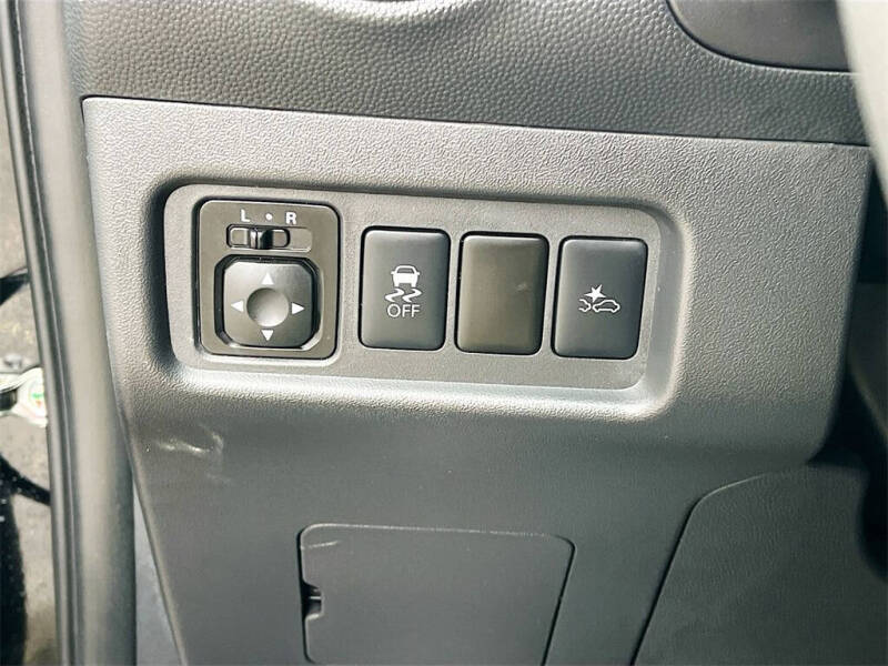 2024 Mitsubishi Mirage LE