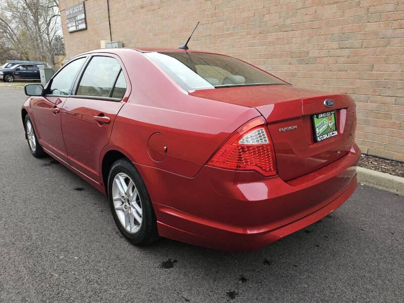 2010 Ford Fusion null photo 7