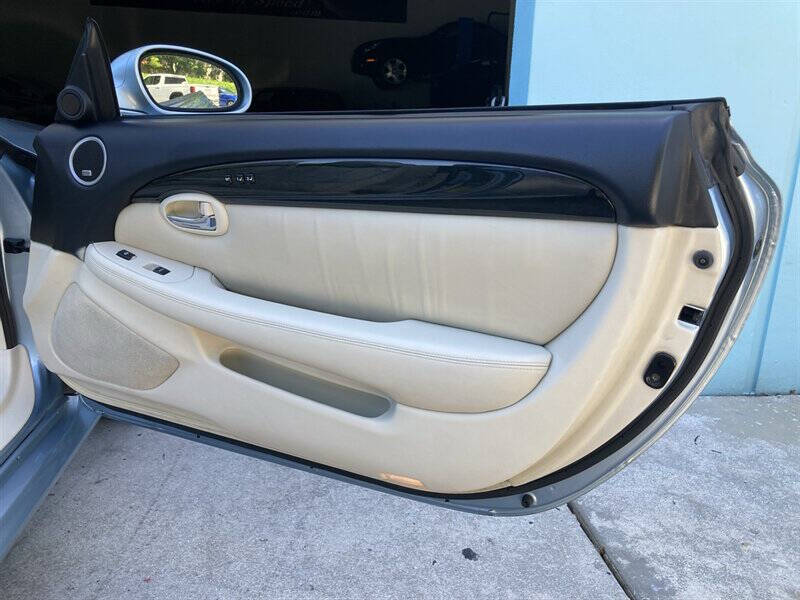 2004 Lexus SC 430