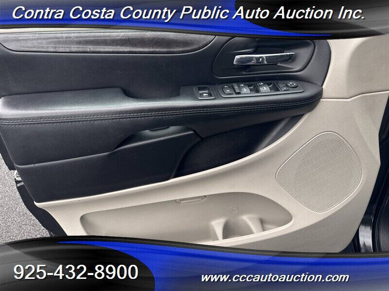 2017 Dodge Grand Caravan SE