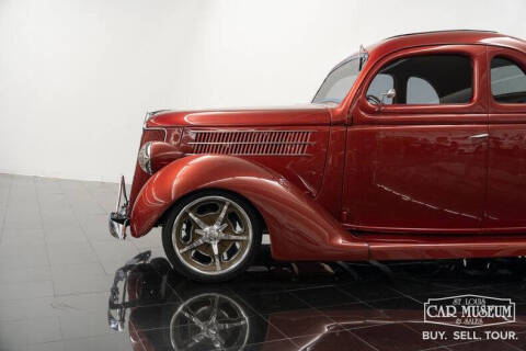 1936 Ford Deluxe