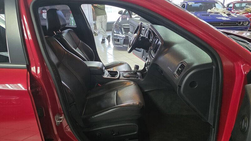 2015 Dodge Charger SXT