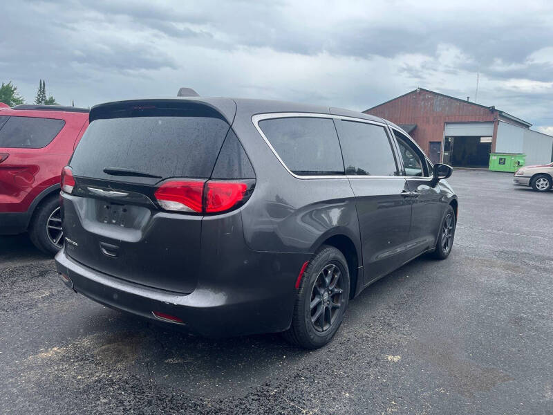 2017 Chrysler Pacifica LX