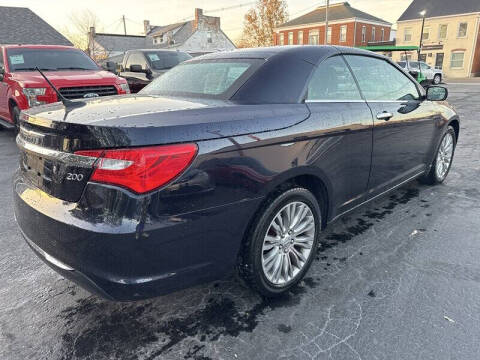 2011 Chrysler 200 Limited