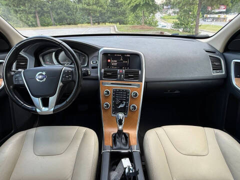 2017 Volvo XC60 T6 Inscription