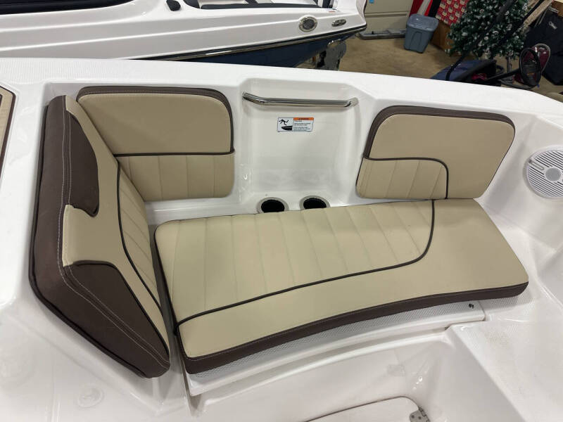 2025 Yamaha 222 Sport Fish