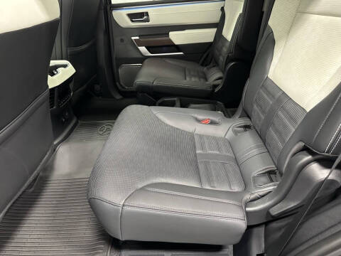 2024 Toyota Sequoia Capstone