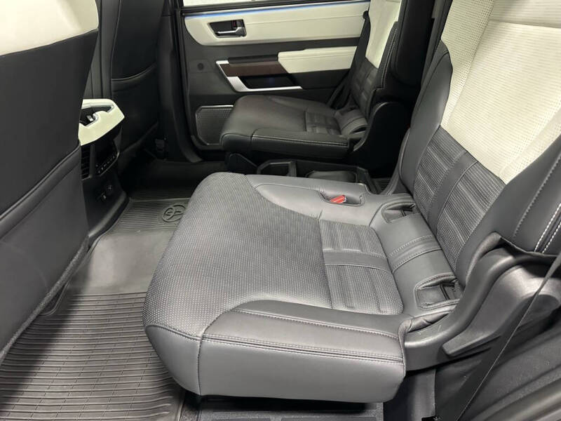 2024 Toyota Sequoia Capstone