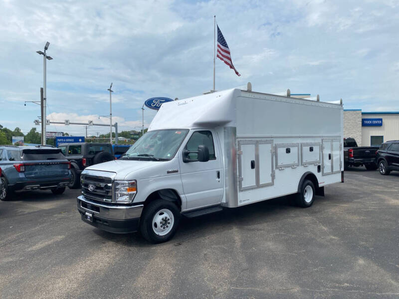 2027 Ford E-Series