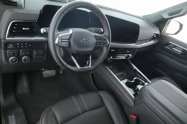 2025 Chevrolet Suburban RST