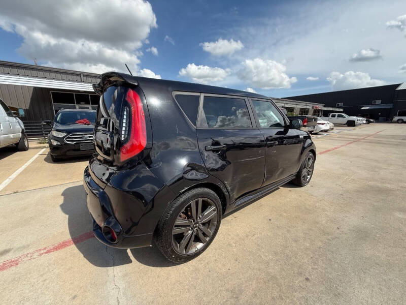 2016 Kia Soul +
