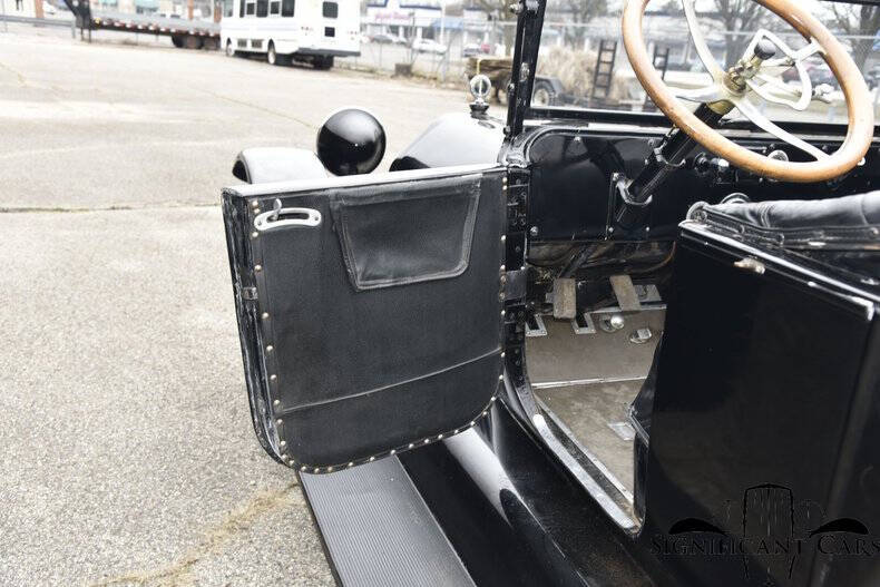 1916 Studebaker ED-6 7 Pass Touring