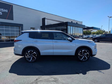 2025 Mitsubishi Outlander PHEV SE