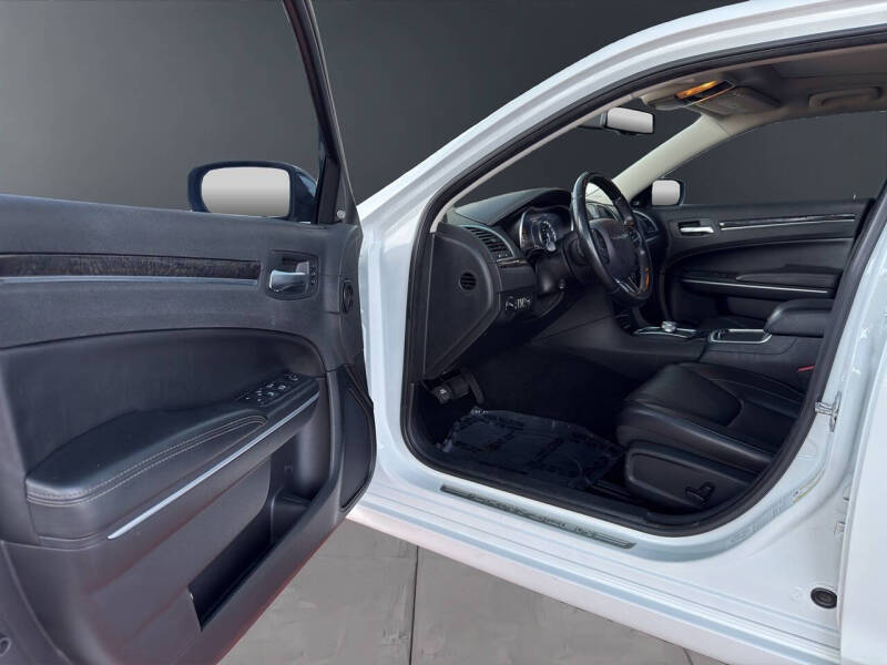 2019 Chrysler 300 Limited
