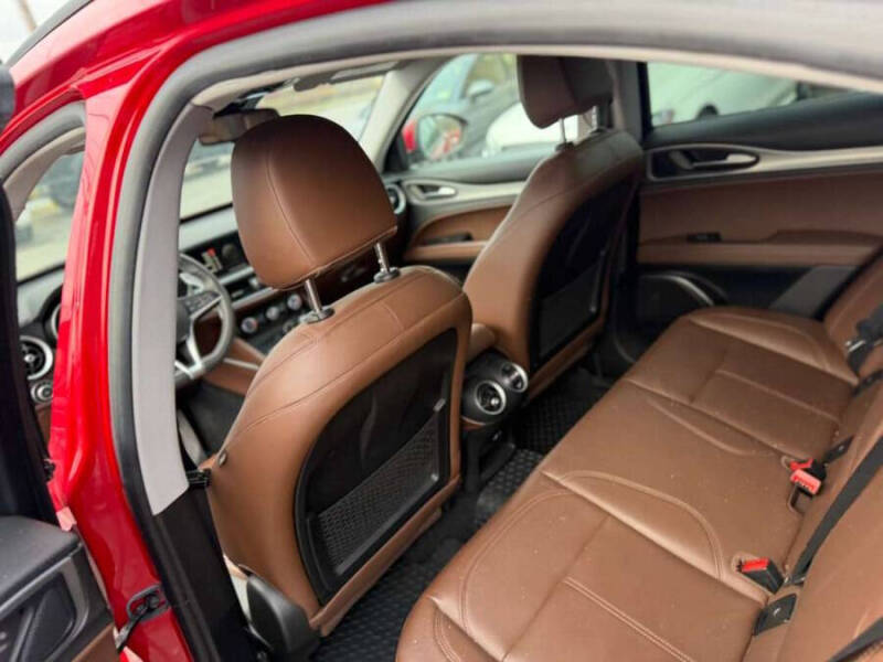 2018 Alfa Romeo Stelvio Sport