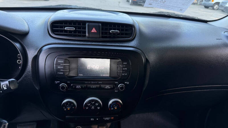 2016 Kia Soul +