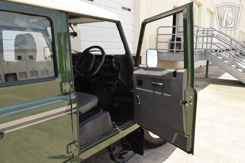 1997 Land Rover Defender