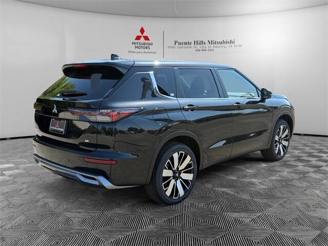 2025 Mitsubishi Outlander SE