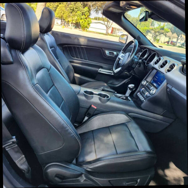 2021 Ford Mustang EcoBoost Premium