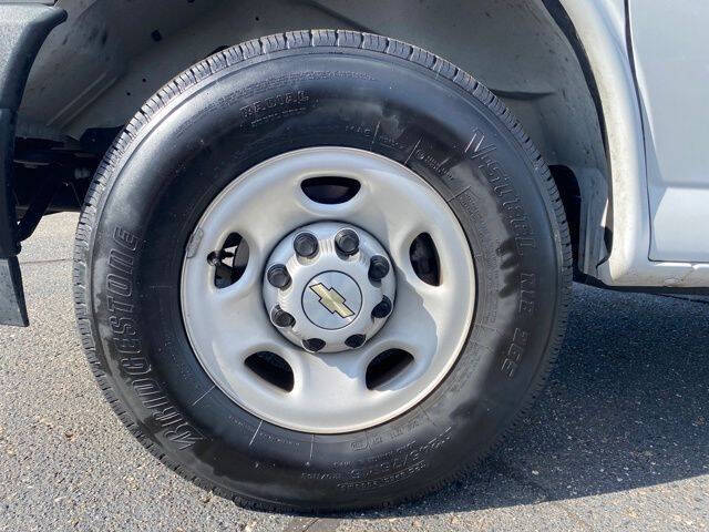 2024 Chevrolet Express 2500