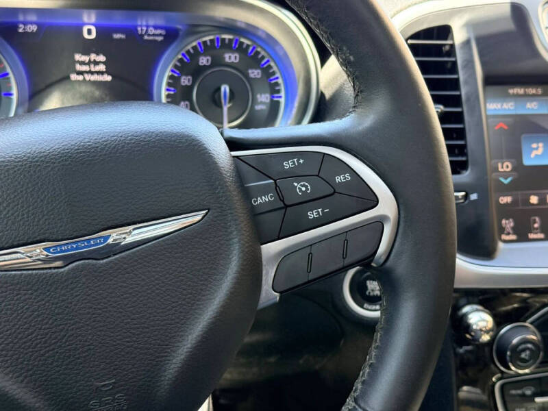 2016 Chrysler 300 C