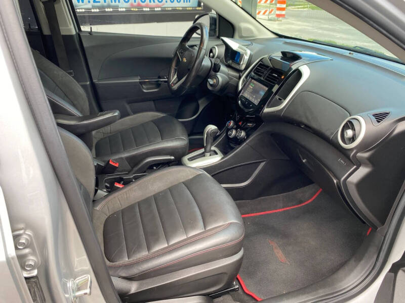 2016 Chevrolet Sonic RS Auto