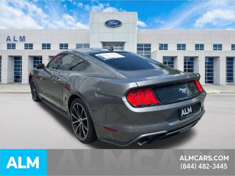 2022 Ford Mustang EcoBoost
