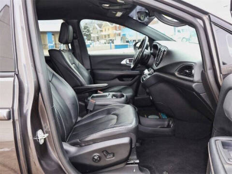 2019 Chrysler Pacifica Touring L Plus