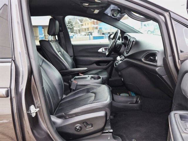 2019 Chrysler Pacifica Touring L Plus