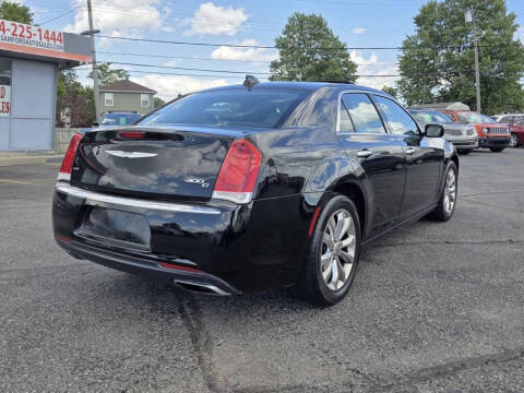 2016 Chrysler 300 C