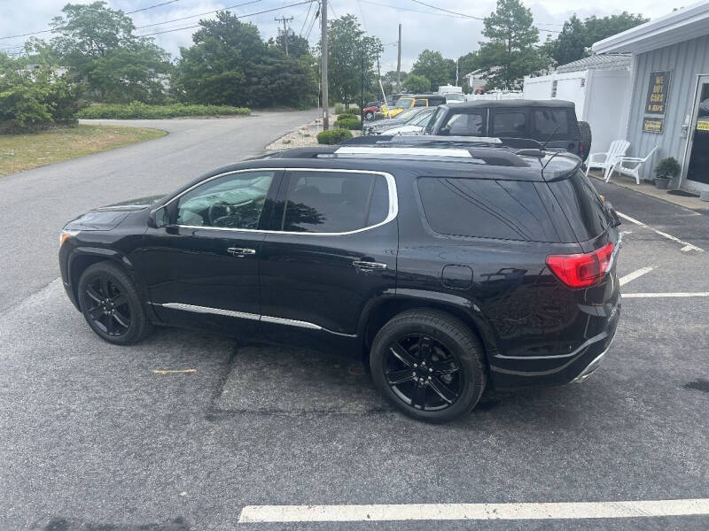 2017 GMC Acadia Denali