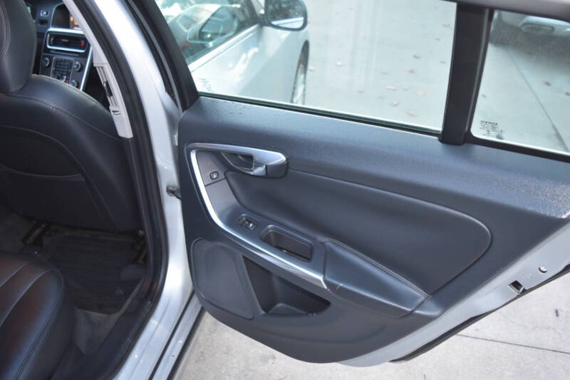 2015 Volvo V60 T5 Drive-E Premier