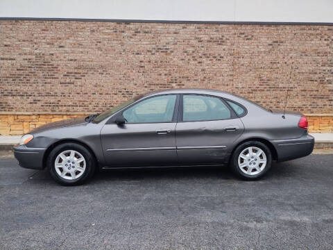 2005 Ford Taurus SE