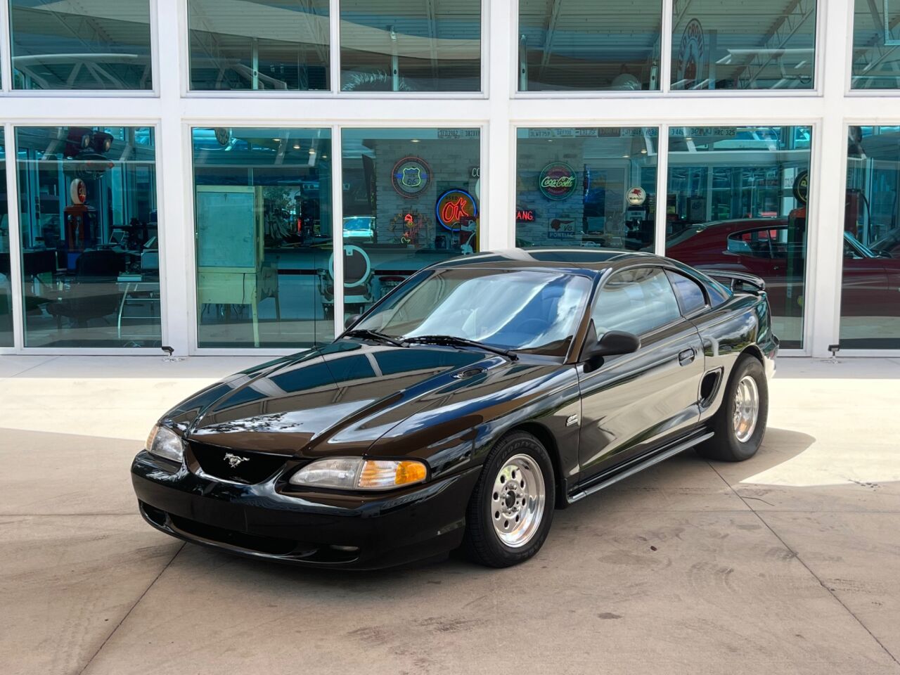 1995 Ford Mustang 2