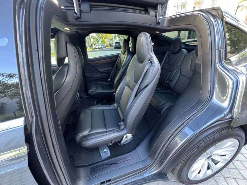 2021 Tesla Model X Long Range Plus