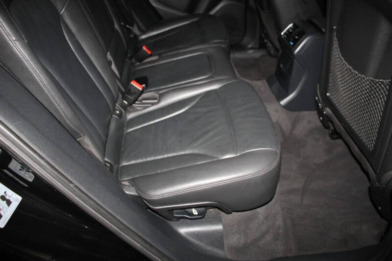 2011 Audi Q5 2.0T quattro Premium Plus