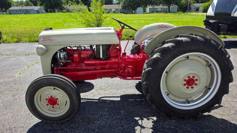 1952 Ford 8N Tractor