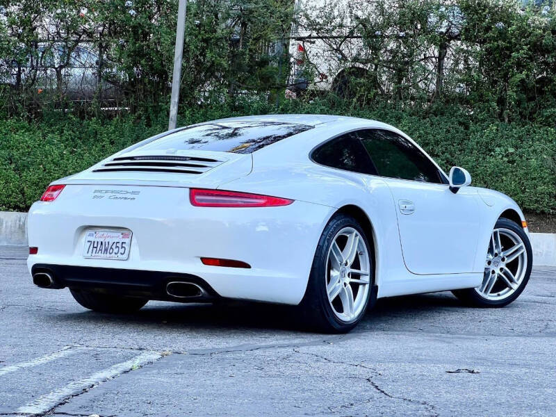 2013 Porsche 911 Carrera