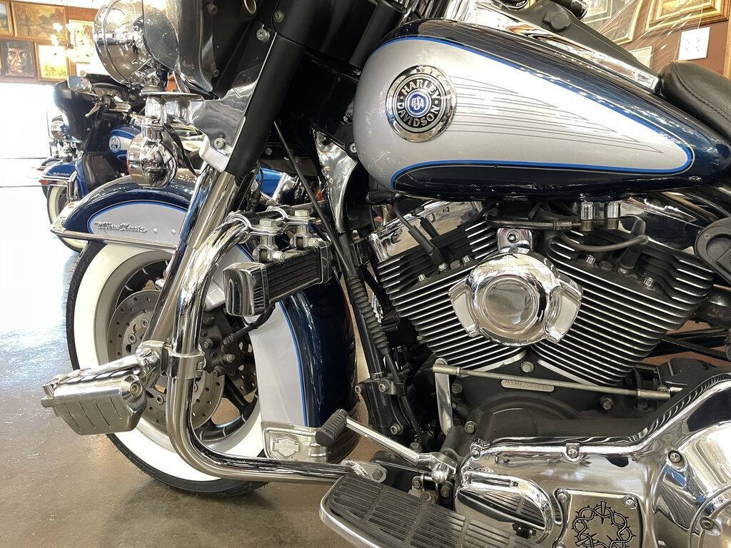 2001 Harley-Davidson FLHTCI - Electra Glide C 12